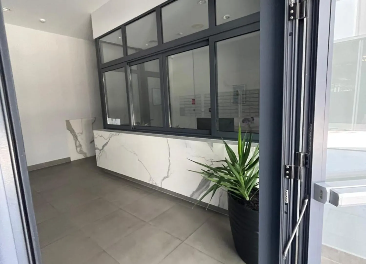 Iris Apartment Private Parking Split