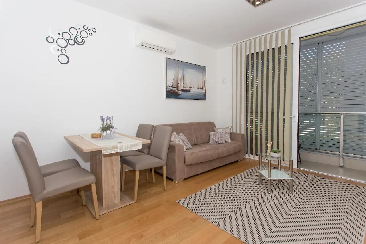 Iris Apartment Private Parking Split 0*,  Croatia